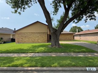9831 Shell Rock Road, La Porte, TX 77571