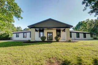 5021 South Farm Rd 137, Springfield, MO 65810