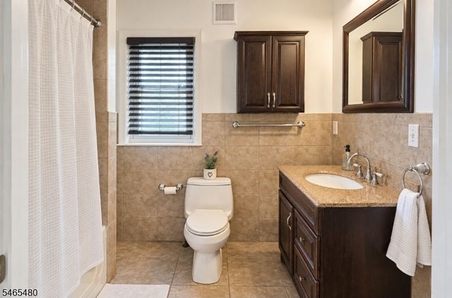 58 Evergreen Ave, Bloomfield Twp., NJ 07003