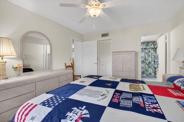 2935 SW 22nd Avenue 108, Delray Beach, FL 33445