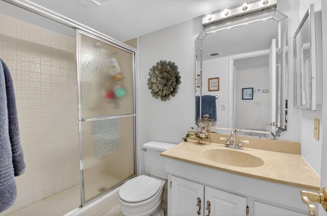 2935 SW 22nd Avenue 108, Delray Beach, FL 33445