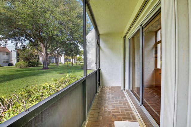 2935 SW 22nd Avenue 108, Delray Beach, FL 33445