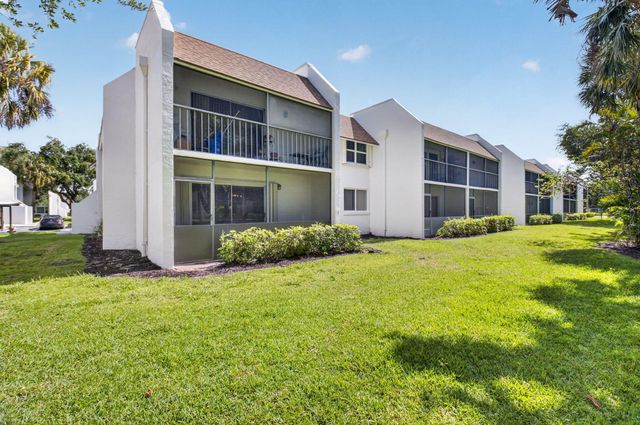 2935 SW 22nd Avenue 108, Delray Beach, FL 33445