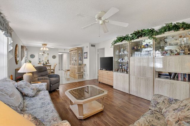 2935 SW 22nd Avenue 108, Delray Beach, FL 33445