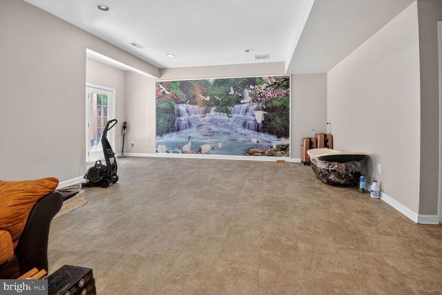 25252 LYON TER, Chantilly, VA 20152