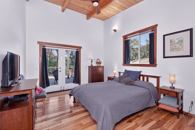 4052 4054 Indian Peak Road, Mariposa, CA 95338