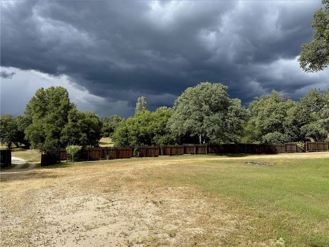 4052 4054 Indian Peak Road, Mariposa, CA 95338