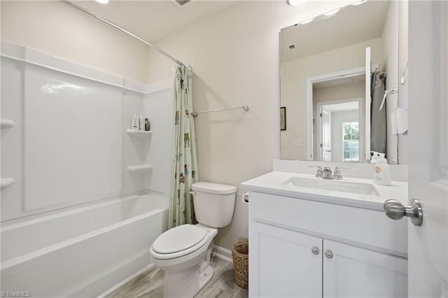 3703 Feltham Lane, Jamestown, NC 27282