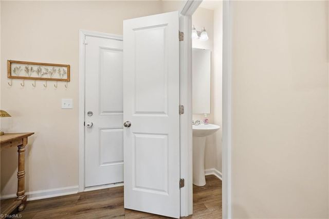 3703 Feltham Lane, Jamestown, NC 27282