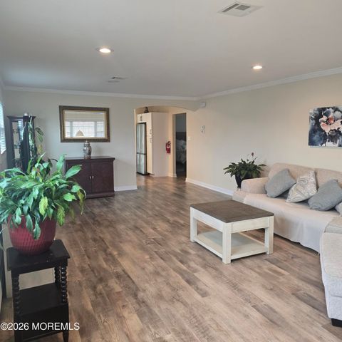 71 Bimini Drive, Toms River, NJ 08753