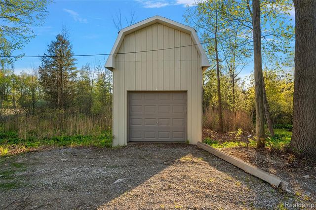 1585 Houghton Trail, Ortonville, MI 48462