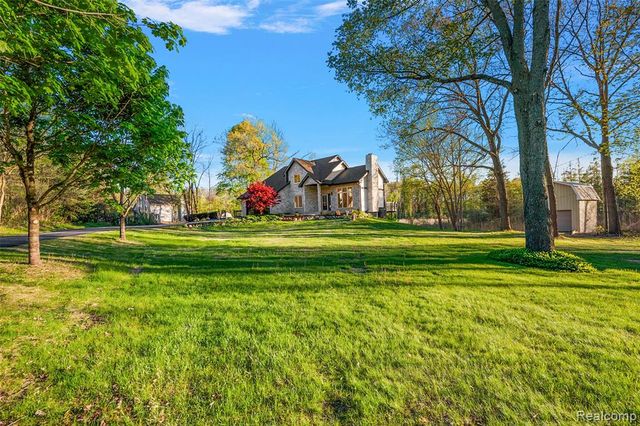 1585 Houghton Trail, Ortonville, MI 48462