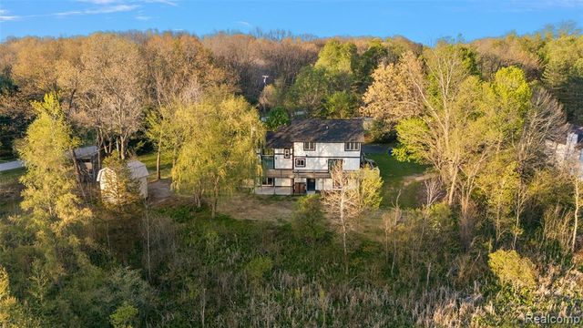 1585 Houghton Trail, Ortonville, MI 48462