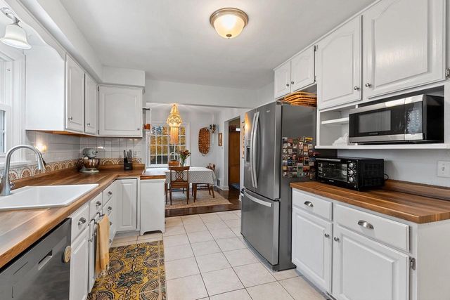 2344 OAKWOOD AVENUE, Green Bay, WI 54301