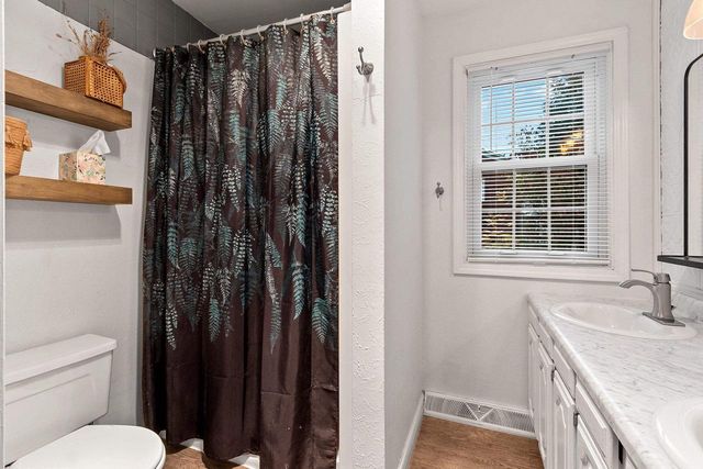 2344 OAKWOOD AVENUE, Green Bay, WI 54301