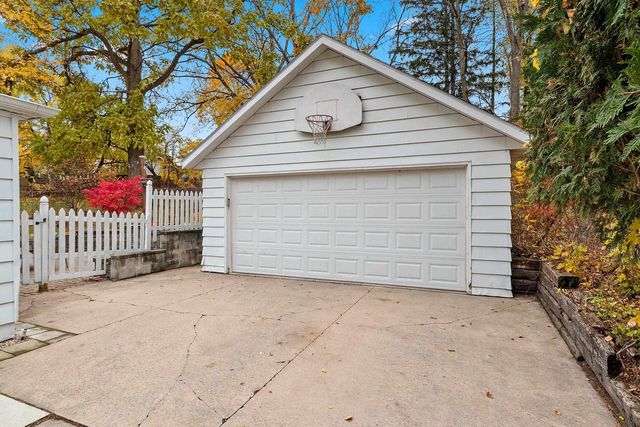 2344 OAKWOOD AVENUE, Green Bay, WI 54301