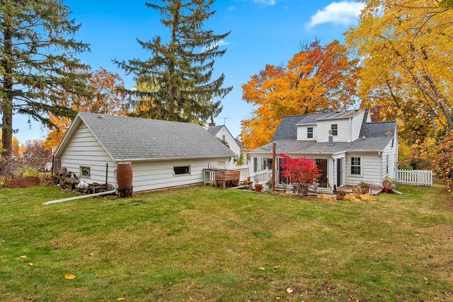 2344 OAKWOOD AVENUE, Green Bay, WI 54301