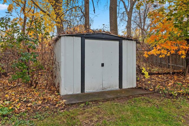 2344 OAKWOOD AVENUE, Green Bay, WI 54301