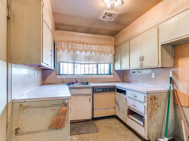 1201 NE 45th Street, Oklahoma City, OK 73111
