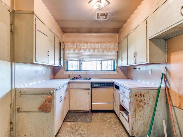 1201 NE 45th Street, Oklahoma City, OK 73111