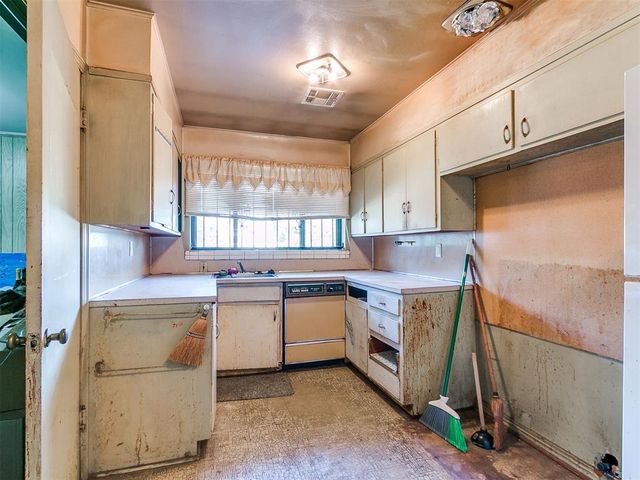 1201 NE 45th Street, Oklahoma City, OK 73111