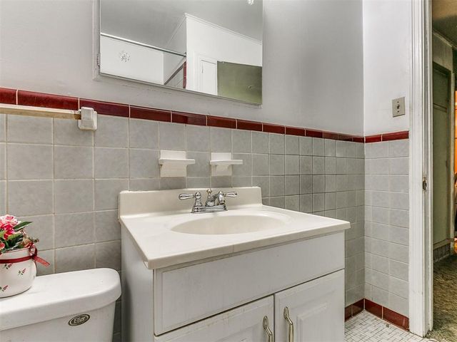 1201 NE 45th Street, Oklahoma City, OK 73111
