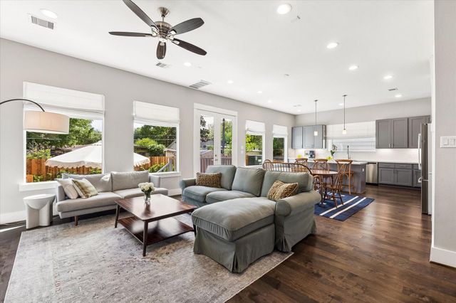 419 Yale Oaks Lane, Houston, TX 77091