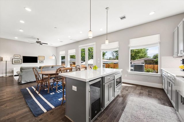 419 Yale Oaks Lane, Houston, TX 77091