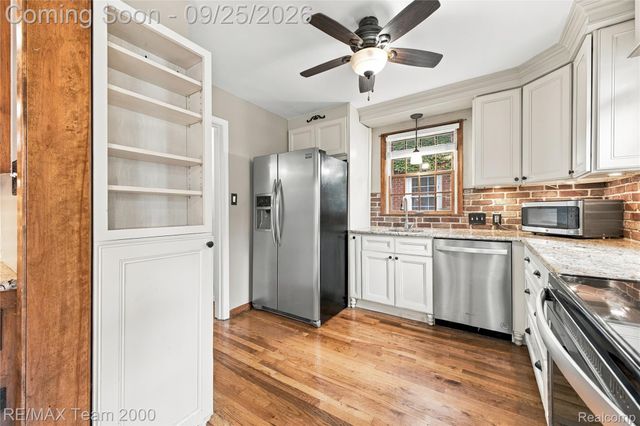 24616 Fairmount Drive, Dearborn, MI 48124