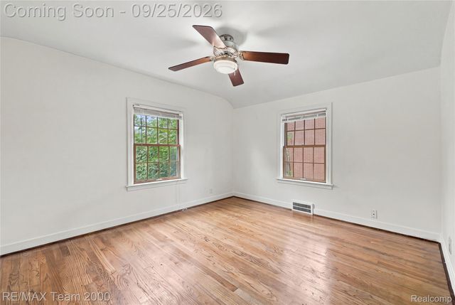 24616 Fairmount Drive, Dearborn, MI 48124