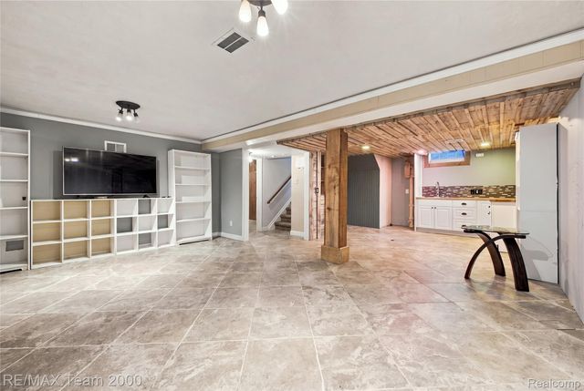 24616 Fairmount Drive, Dearborn, MI 48124