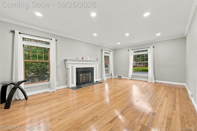 24616 Fairmount Drive, Dearborn, MI 48124