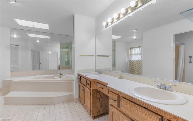 941 Storm Lake DR, Virginia Beach, VA 23454