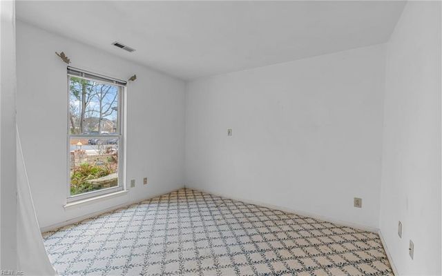 941 Storm Lake DR, Virginia Beach, VA 23454