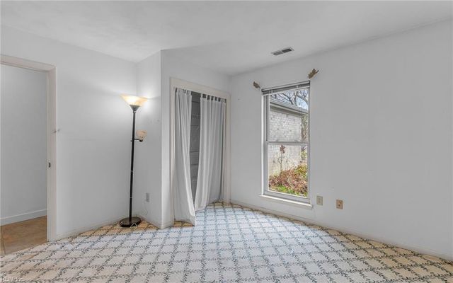 941 Storm Lake DR, Virginia Beach, VA 23454