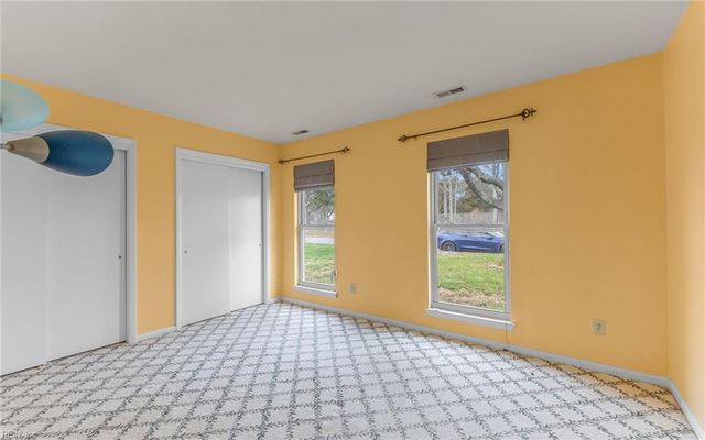 941 Storm Lake DR, Virginia Beach, VA 23454