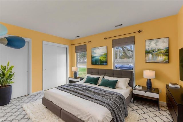 941 Storm Lake DR, Virginia Beach, VA 23454