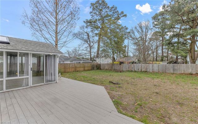 941 Storm Lake DR, Virginia Beach, VA 23454