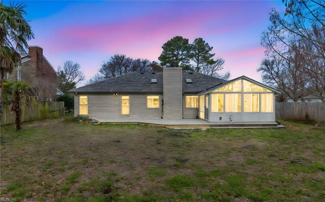 941 Storm Lake DR, Virginia Beach, VA 23454