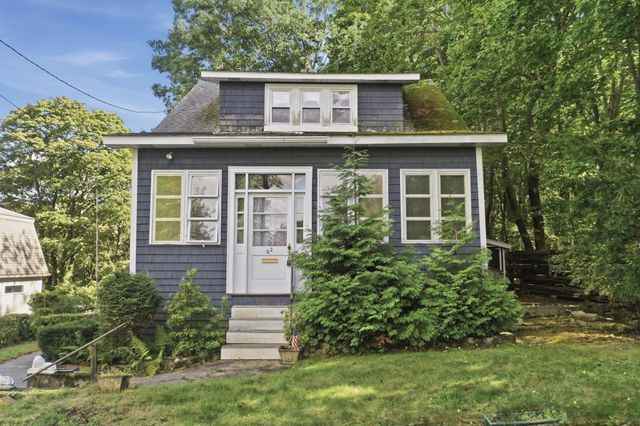 62 Chase Avenue, Lexington, MA 02421