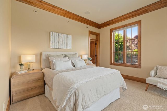 36315 SE Saint Andrews Lane, Snoqualmie, WA 98065