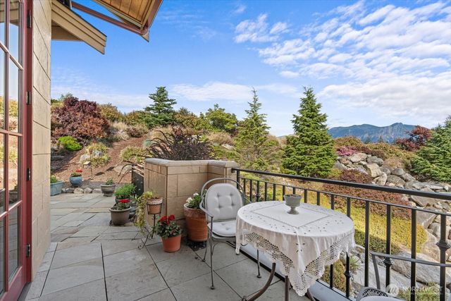 36315 SE Saint Andrews Lane, Snoqualmie, WA 98065