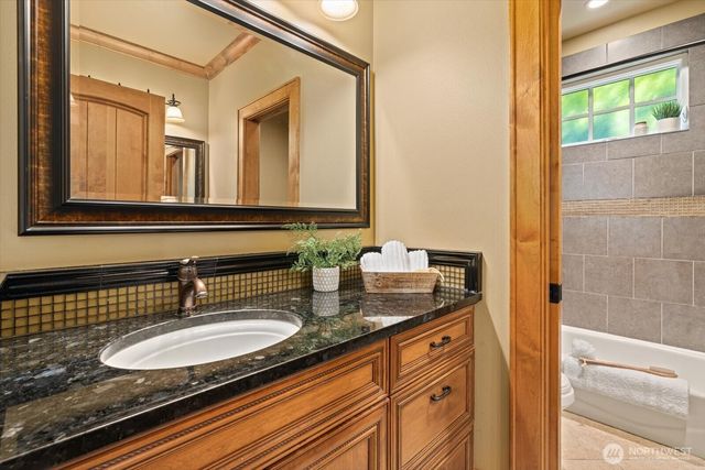 36315 SE Saint Andrews Lane, Snoqualmie, WA 98065