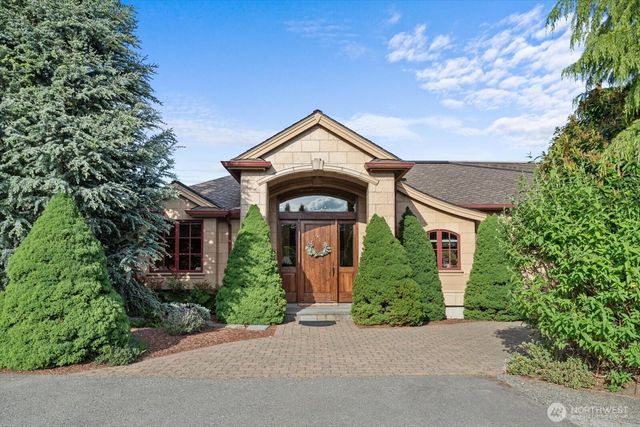 36315 SE Saint Andrews Lane, Snoqualmie, WA 98065