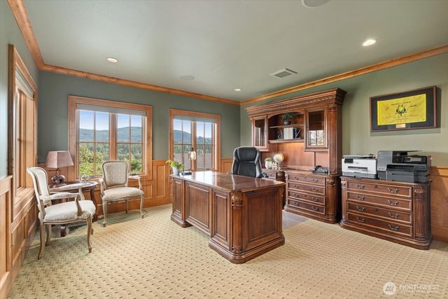 36315 SE Saint Andrews Lane, Snoqualmie, WA 98065