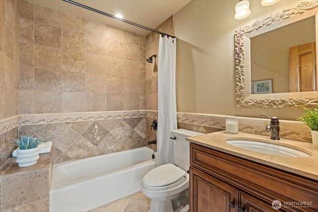 36315 SE Saint Andrews Lane, Snoqualmie, WA 98065