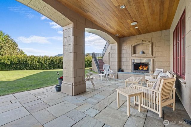 36315 SE Saint Andrews Lane, Snoqualmie, WA 98065