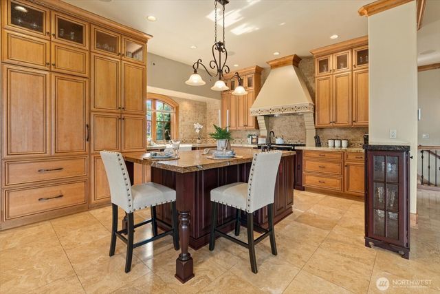 36315 SE Saint Andrews Lane, Snoqualmie, WA 98065