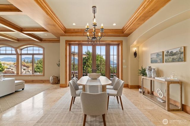 36315 SE Saint Andrews Lane, Snoqualmie, WA 98065