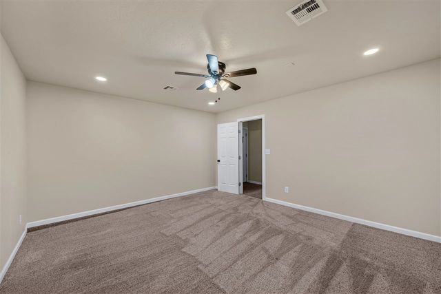 3904 SW Parkridge Blvd, Lawton, OK 73505